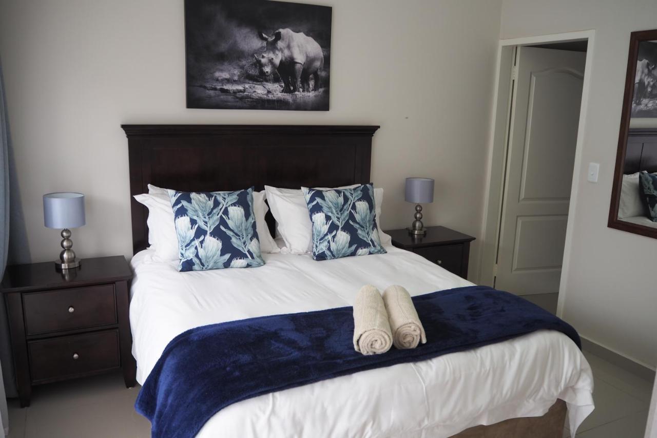 Or Tambo Self Catering Apartments, The Willows Boksburg Extérieur photo